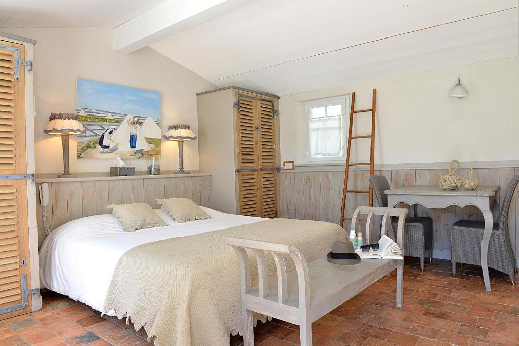 Hotel Les Bois Flottais Le Bois-Plage-en-Re Luaran gambar